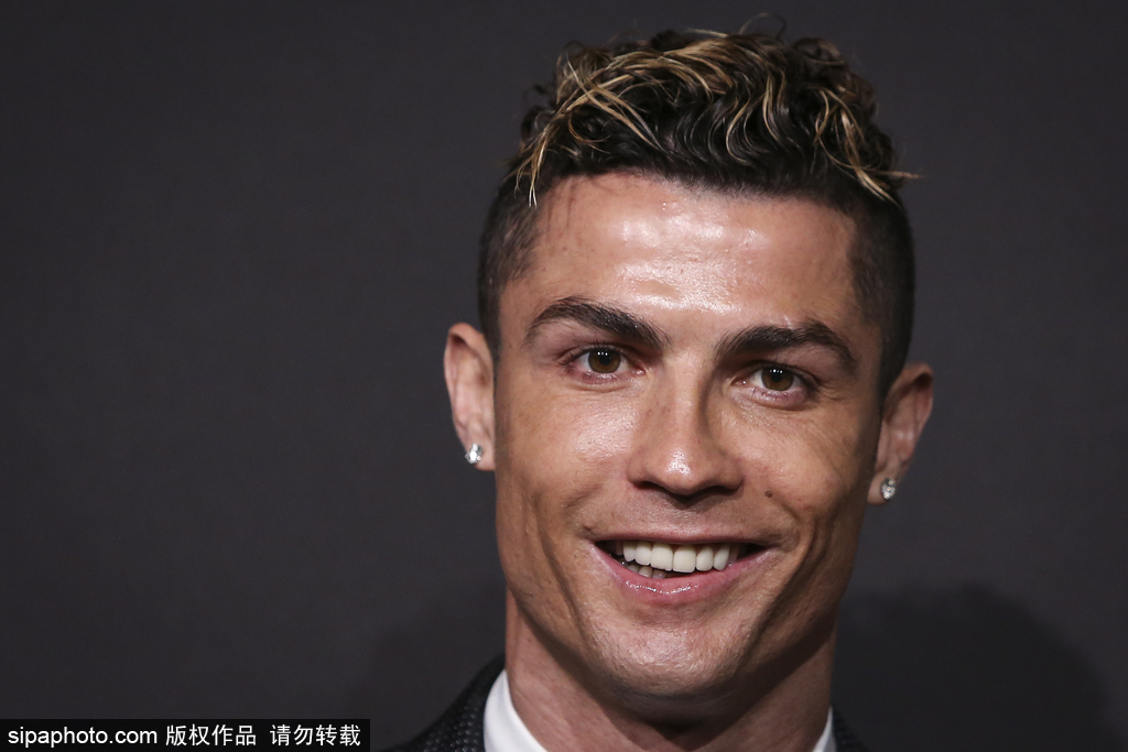 只是还没意识到！《战场赋格曲》社长与《亚路塔》制作人称人人都喜欢兽娘