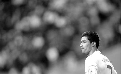 《王者荣耀》S40赛季上线：1个新英雄、3款皮肤免费送