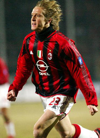 裁掉萨林杰？广东队被迫引进“黑又硬”大外援，力保杜锋进总决赛