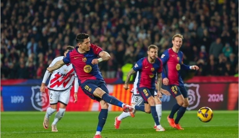 巴萨敲定租入坎塞洛