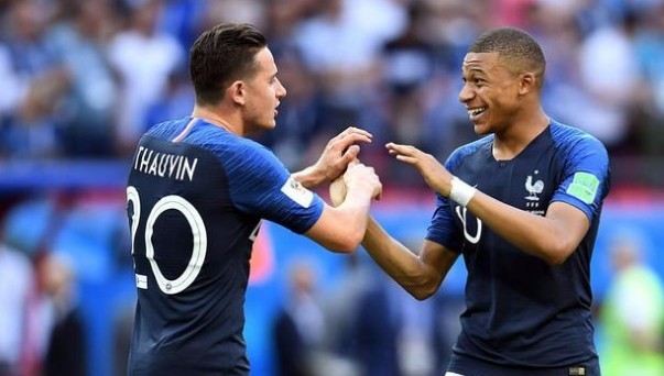 火箭惨败国王遭遇三连败！一场比赛暴露两大软肋，杜兰特无奈震惊