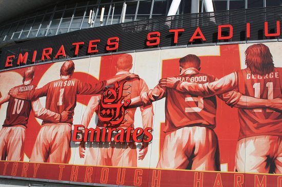 电竞选手受邀国际商业活动